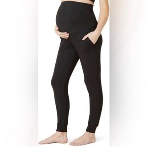 Beyond the Bump Black Maternity joggers